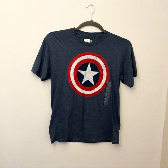 New with tags dark blue medium Marvel Captain America short sleeve t-shirt - Picture 1 of 8